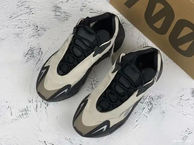 Boost Bone FY3729 MNVN 700 Yeezy Adidas 0630